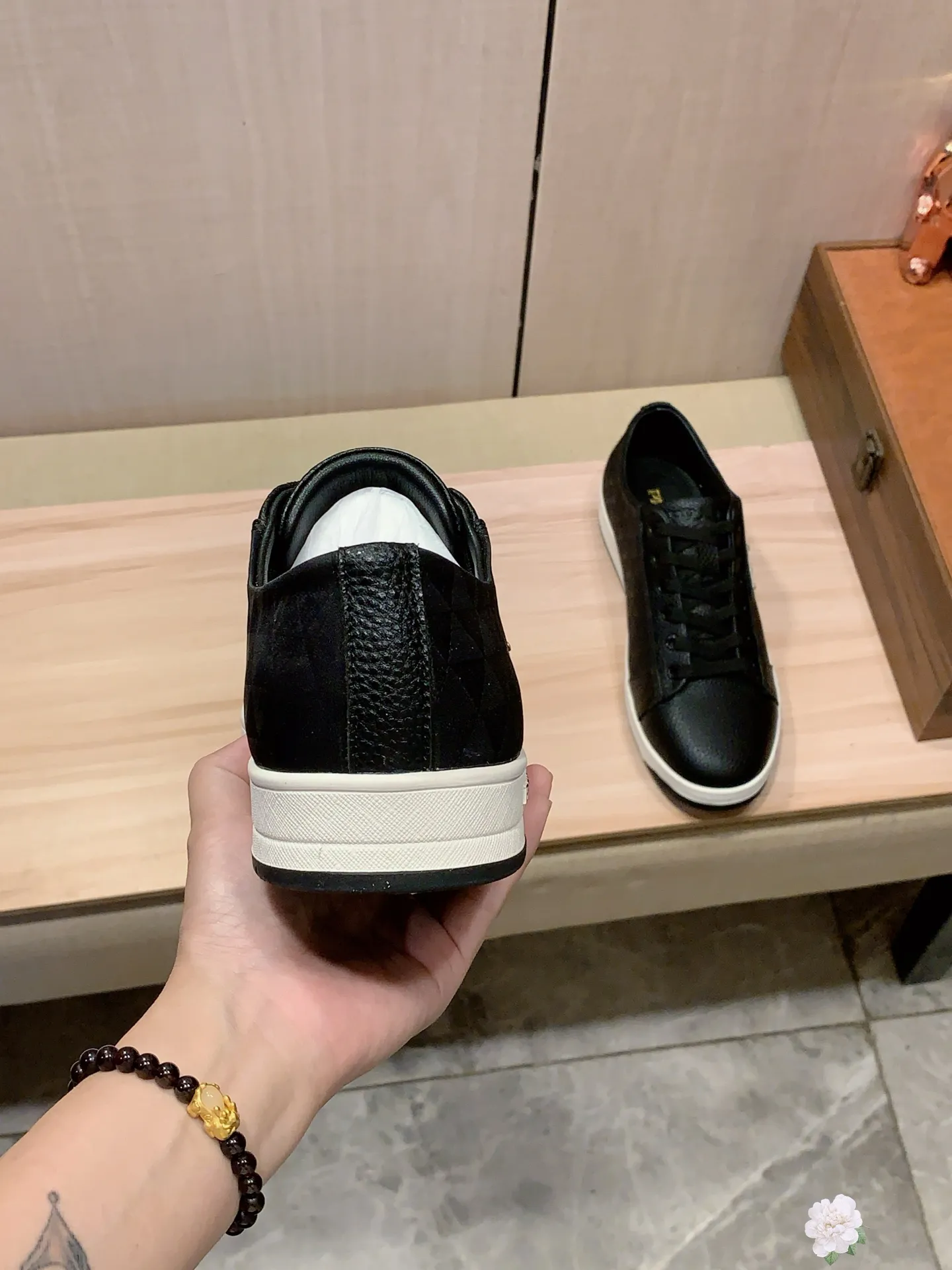Men's Men's Shoes💰420💰💰🎩🎩[Lightning][Lightning] "PRADA*" The latest and most popular casual shoes, top brand [seduce] luxury~purchase, top~quality. [Strong] The upper is made of imported breathable cowhide with material ➕ breathable sheepskin lining (•) and fine workmanship. The original stylish and stylish soft rubber wear-resistant and non-slip outsole is light and comfortable on the feet. The real thing looks better when photographed in real life. No. 143: Code: 38-44, 45 can be customized, 3️⃣ colors are available